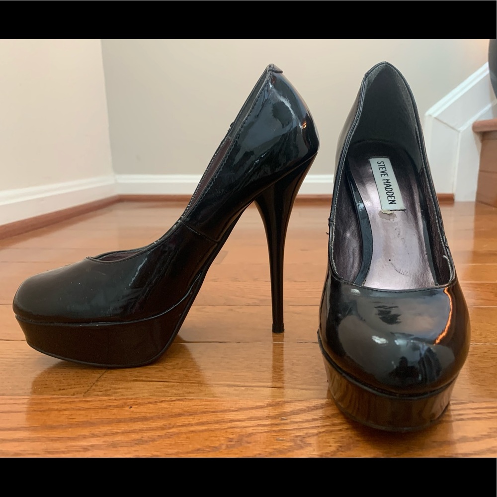 Steve Madden Black platform stilettos